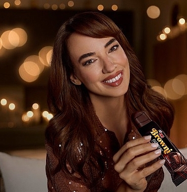 unlu-oyuncu-seda-bakan-eti-brownie-intensein-yeni-reklam-yuzu-oldu.jpg