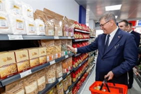 baskan-tugayin-guvenilir-ve-uygun-fiyatli-market-sozu-gercek-oldu-tanzim-satis-ruhu-izmar-ile-kullerinden-dogdu.jpg