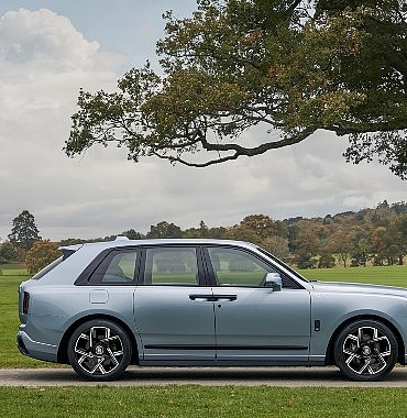 rolls-royce-essiz-cullinan-daisyyi-tanitiyor.jpg