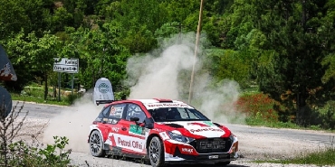 kerem-kazaz-ve-team-petrol-ofisi-portekiz-basarisinin-hemen-ardindan-bursada-zirveye-ulasti.jpg