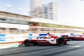 nissan-formula-e-takimi-sanghayda-sampiyonluga-bir-adim-daha-yaklasmak-istiyor.jpg