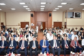 kuru-incirin-taraflari-calistayda-bulustu.jpg
