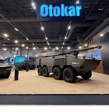 otokar-idef-2025e-10-zirhli-araciyla-katiliyor.jpg