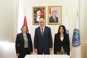 eunun-jinekolojik-ve-obstetrik-muayene-giysisi-bulusu-faydali-model-olarak-tescillendi.jpg
