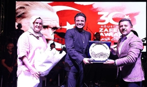 nevsehirde-zafer-bayrami-coskusu-muzikle-yankilandi.jpg