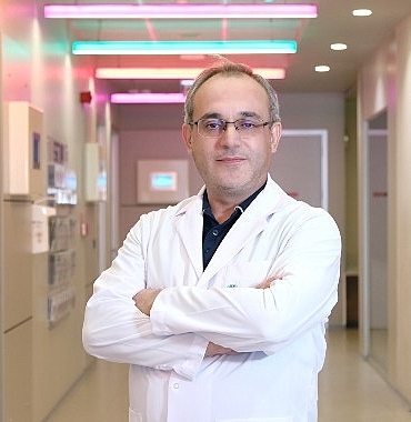 hidrosefali-belirtileri-yasa-gore-degisiyor-bebeklerde-kusma-ve-goz-kaymasi-onemli-sinyaller.jpg