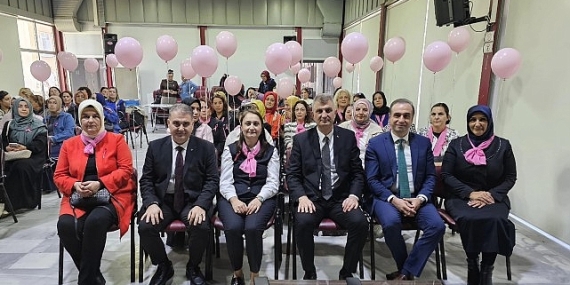 golcukte-meme-kanseri-farkindalik-paneli-yogun-ilgi-gordu.jpg