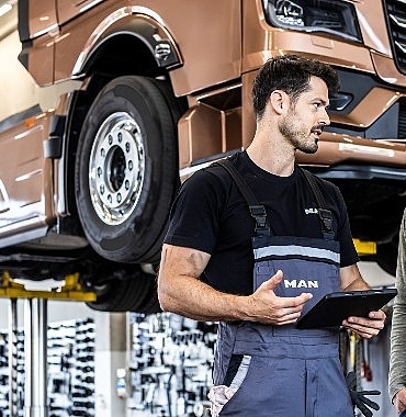 man-truck-bustan-avrupa-servis-agina-300-milyon-euroluk-yatirim.jpg