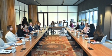 sektorun-lider-sirketleri-yeni-donemde-teknolojide-kadin-derneginin-yonetim-koltuklarina-oturdu.jpg