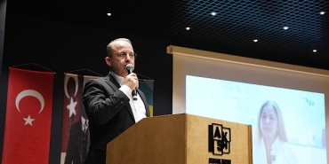 tip-bayraminda-saglik-calisanlari-ayni-sofrada-bulustu.jpg