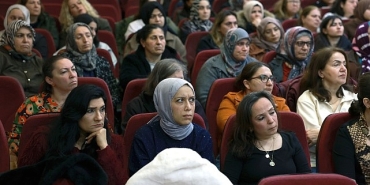 bayraklida-madde-bagimliligina-karsi-annelerle-farkindalik-egitimi.jpg