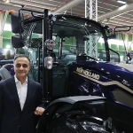 new-holland-konya-tarim-fuarinda-ciftcilere-t580b-traktor-kazanma-sansi-sunuyor.jpg